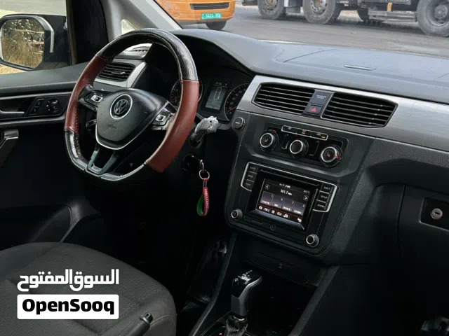 2017 فولكسفاغن كادى Caddy