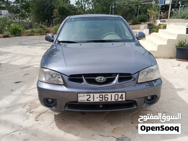 2011 هيونداي اكسنت GLS