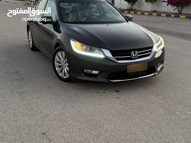 Used Honda Accord in Al Dakhiliya