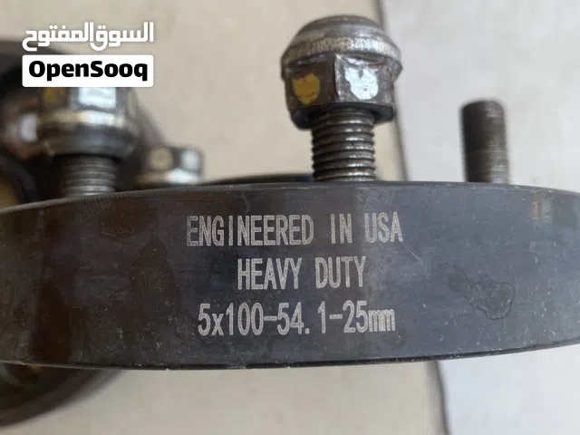 للبيع سبيسرات اصليه تركب لسيارات تيوتا