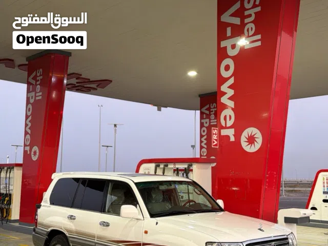 Used Toyota Land Cruiser in Muscat
