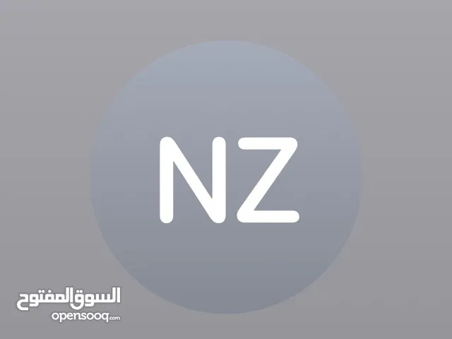 ايفون 11 ولا خدشه. وبطاريتو. بتطول. بس مكسور ضهرو