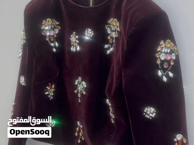 طقم مناسبات مخمل عنابي