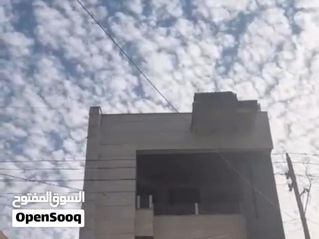 دار حديث في الداوودي مساحة 208 متر واجهة 6 ونص ثلاث وحدات سكنية