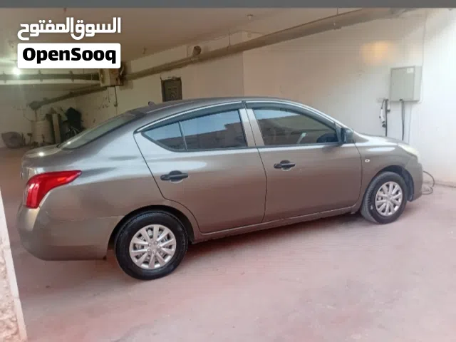 2015, نيسان, صني, S