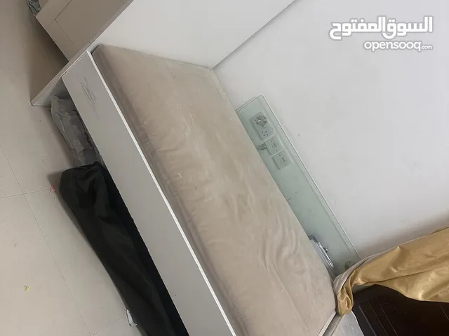سرير جيد جدا