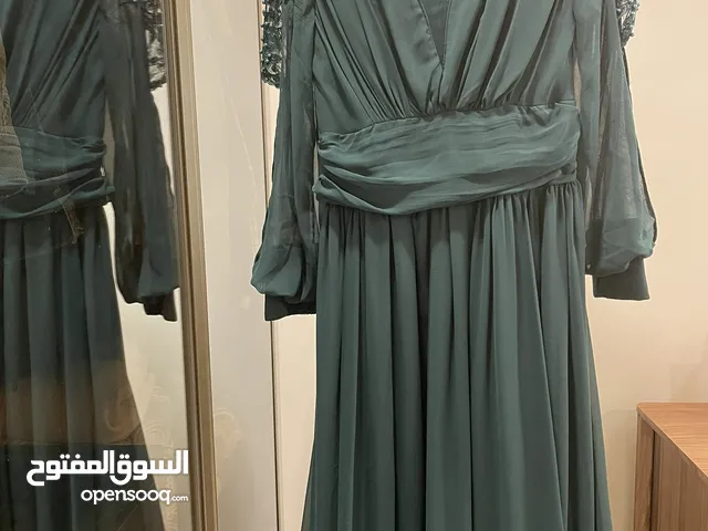 فستان مستخدم