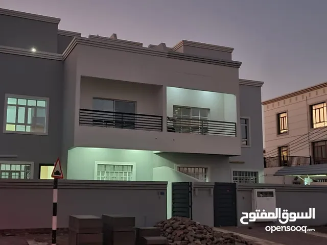 280m2 4 Bedrooms Villa for Rent in Muscat Al Mawaleh