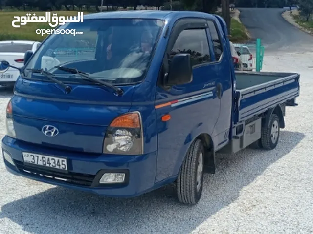 بكم هونداي بورتر 2018 ازرق جمرك جديد وفحص كامل وارد كوري واقساط