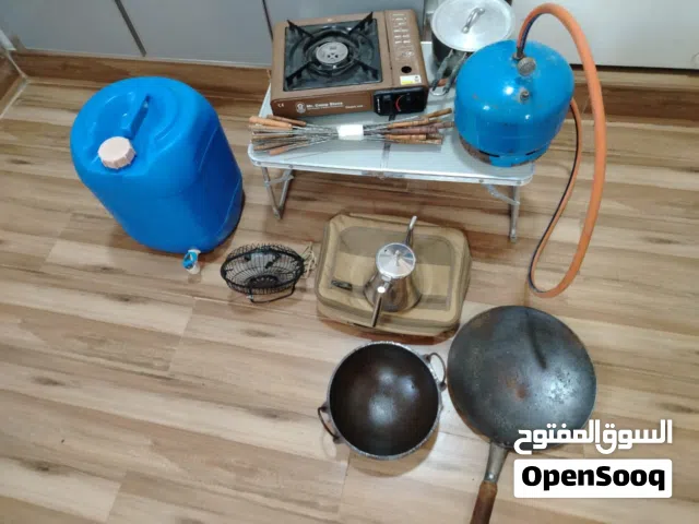 للبيع عده رحلات نظيفه جدا   1. سلندر فيه غاز  مع طباخه قويه جدا 2. تانكي ماي فيه ولف 3. تاوه  4. مقل