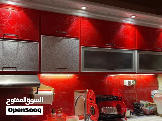 مطبخ قياس 3 متر مع طباخ وساحبة دخان