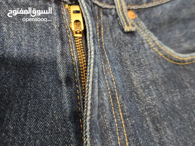 31 size Levi's short