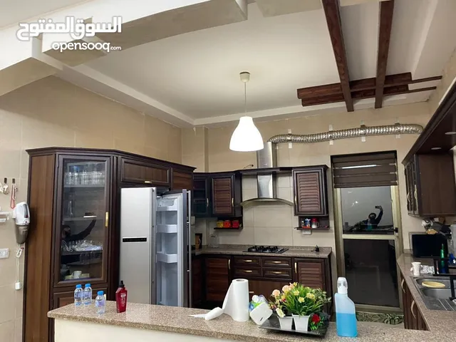 183 m2 3 Bedrooms Apartments for Sale in Amman Um El Summaq