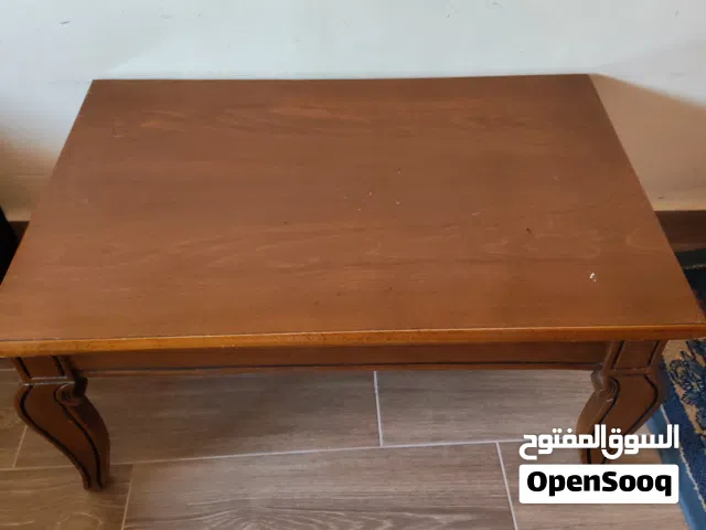 طاوله كبيره