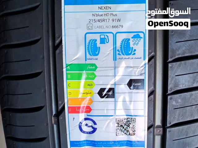 إطارات جديد و ممتاز نكسن كوري مقاس 215/45/17