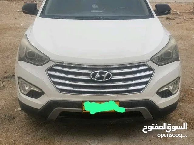 Used Hyundai Santa Fe in Dhofar