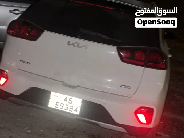 2022 كيا نيرو Standard