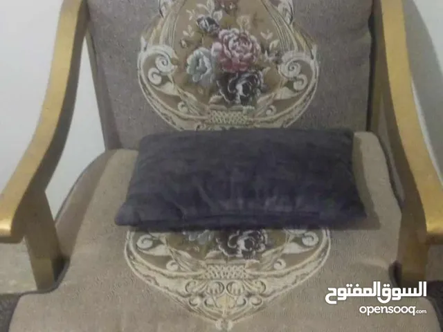 كنب مصري زان مستعمل شبه جديد للبيع بسعر مغري