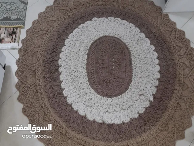 نسج السجادوالملابس بتصاميم وألوان مختلفة.من فضلك فقط الدردشة