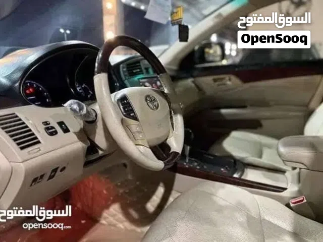 2012 تويوتا افالون Limited