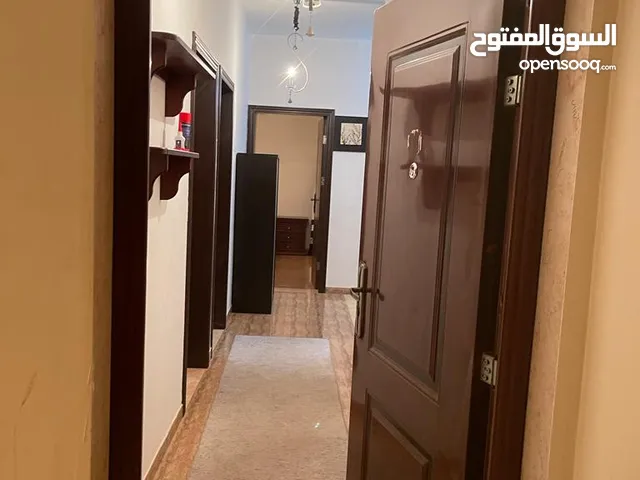 شقة للايجار مفروشة في عمارة Vip عمارة محمود الشيخي تفتح في نادي السد