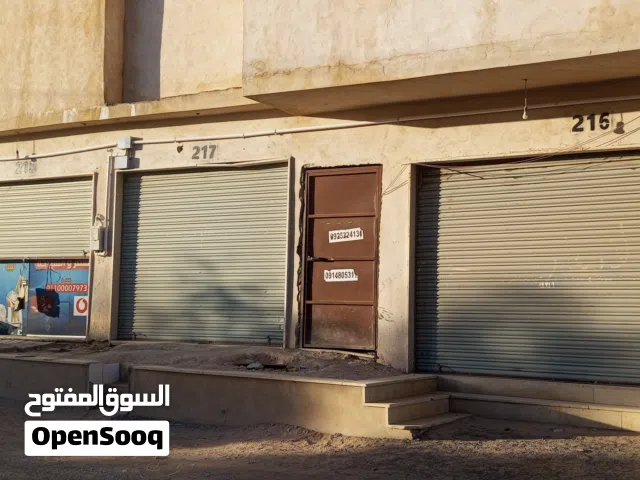 محل للايجار في شارع المنزلية على الرءيسي يمشي مقهى او صيدلية