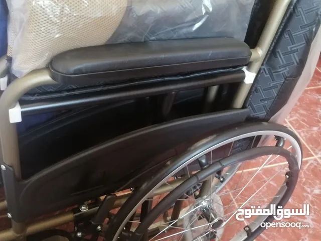 كرسي متحرك جديد