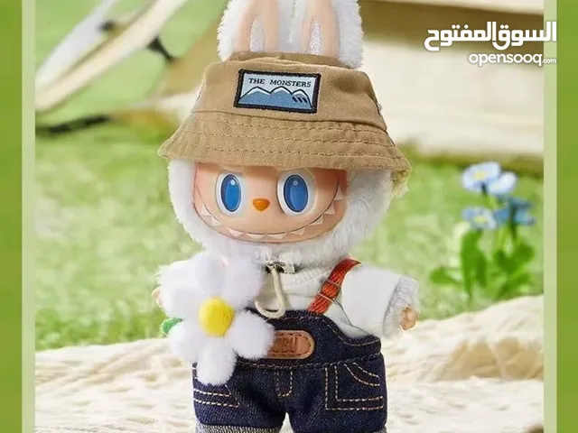 لابوبو نسخة خاصة مع ملابس