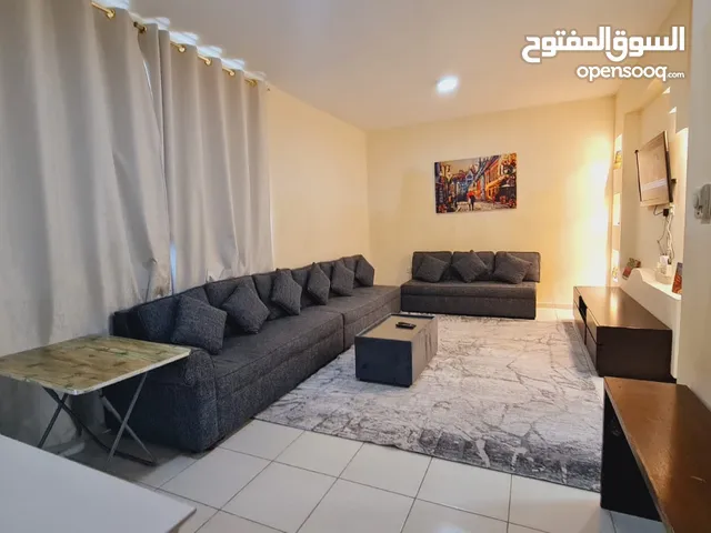 عجمان الكورنيش شقة مفروشة 4000 درهم شهري شامل ابو رامي للاستثمار العقاري