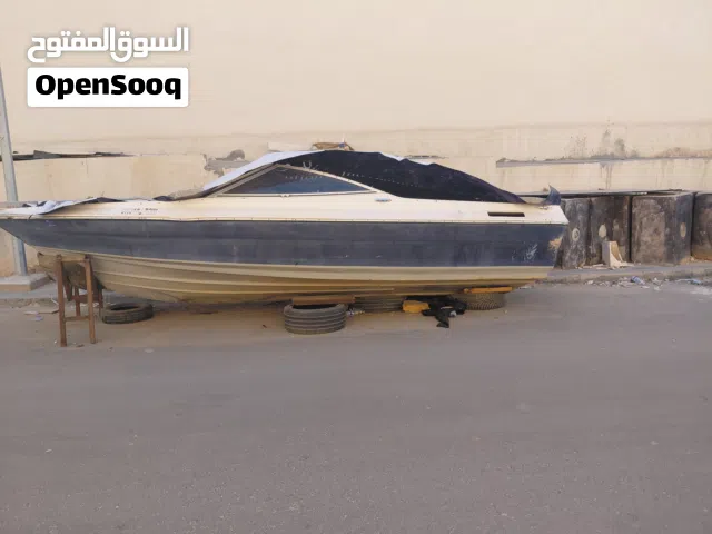 قارب امريكي