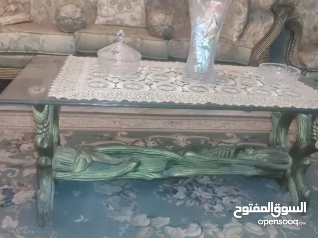 صالون للبيع