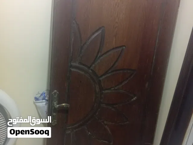 باب من خشب داخلي