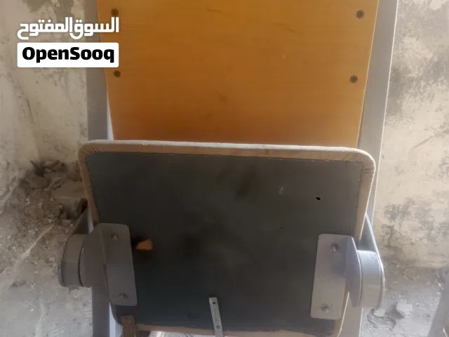 11 كرسي جديد بحاله جيده جدا جدا اذا اردت ان تضعهم في مسجد او في حديقه او على سطح المنزل
