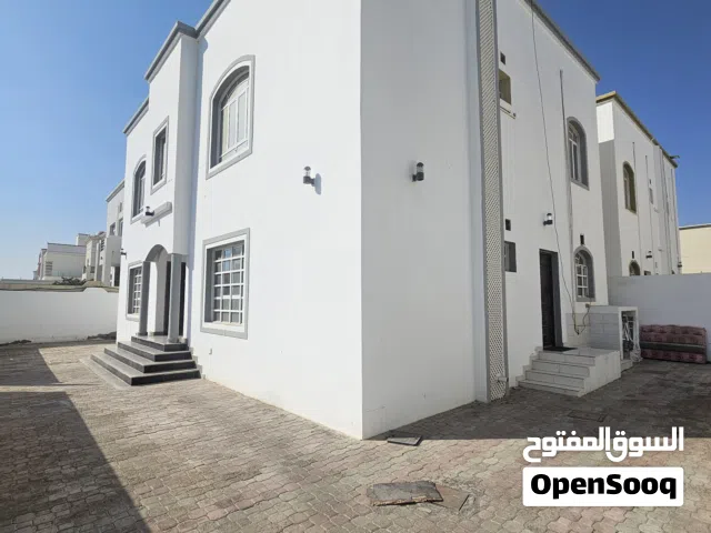 فيلا للبيع بدخل شهري فوق الممتاز،إشتري الآن واسترجع مبلغ الشراء خلال 11 سنوات فرصة للإستثمار الناجح.