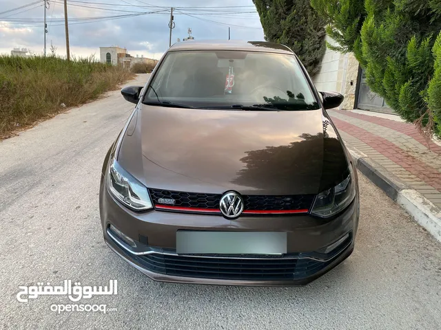 بولو اتوماتيك انتاج 2016.مطور 1200تيربو. جنط مغنسيوم 17. تامين وترخيص سنة. شاشة تتش. كشافات. غمازات