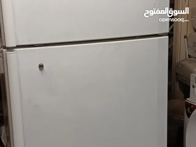 ثلاجه نوع دايو فرست بحاله جيده 365 لتر