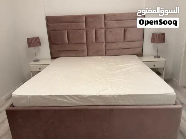 سرير كنغ سايز صناعه بحرينيه