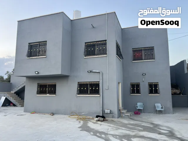 360 m2 More than 6 bedrooms Townhouse for Sale in Tulkarm Atil