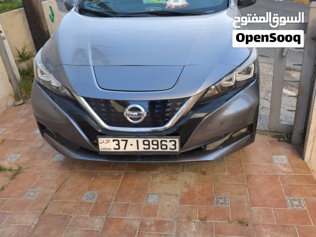 2019 نيسان ليف SV