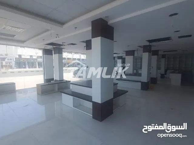 Valuable Showroom & Flats for Rent In RUWI  REF 807TA