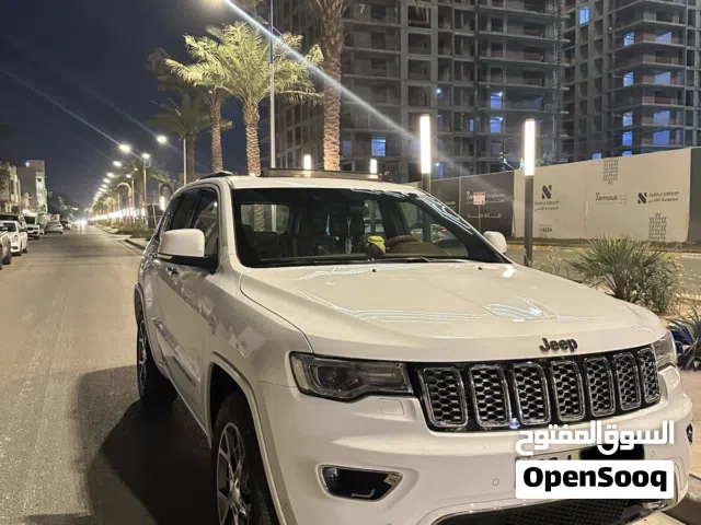 2020 Jeep Grand Cherokee Overland