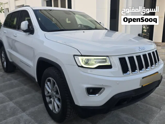 جيب جراند شيروكي لاريدو