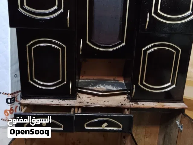 مطبخ متر و20 معاه رخامه خشب كونتر حالتها ممتازه جدا بسعر 2600ج