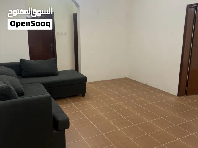 Partly furnished apartment – EWA included.