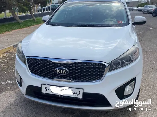 Used Kia Sorento in Tripoli