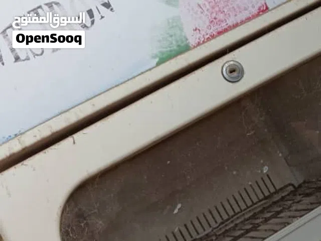 ثلاجة عرض سقامي نظيف كرت بسعر عرطة 300 ريال سعودي