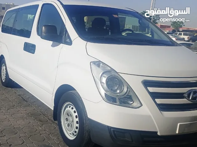 هيونداي خليجي H1- صبغ وكالة - بدون حوادث - نظافة استثنائية - السعر قابل للتفاوض