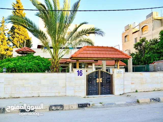 220 m2 3 Bedrooms Townhouse for Sale in Irbid Al Hay Al Sharqy