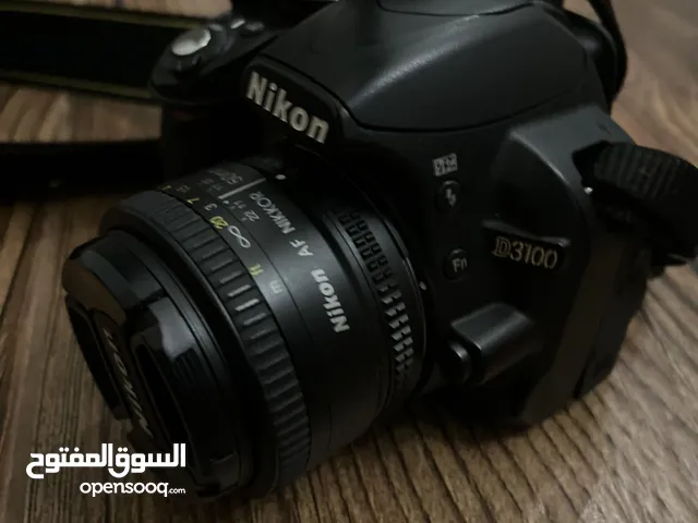 كاميرا D3100 
شبه احترافية