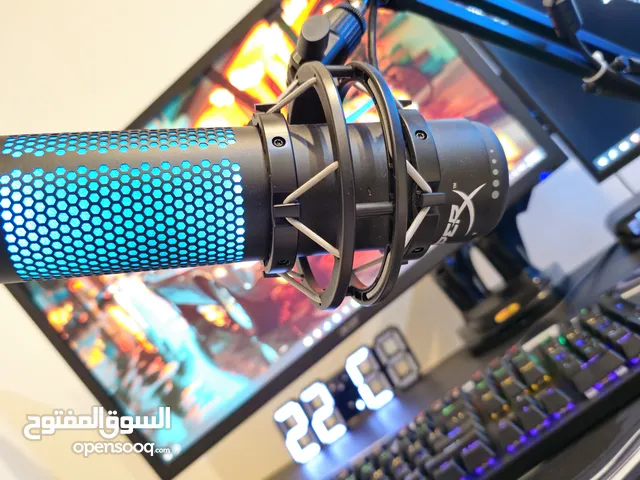 مايك هايبر اكس كواد كاست اس المايك جدا نظيف و معاه كامل اغراضه hyperx quadcast s